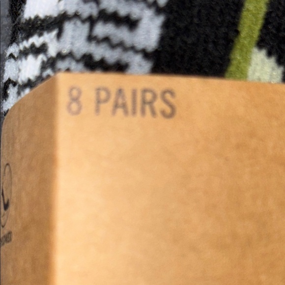 New Steve Madden Athletic Socks Black and Green - Picture 6 of 10